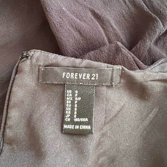 Backless Jumpsuit - Picture 6 of 6